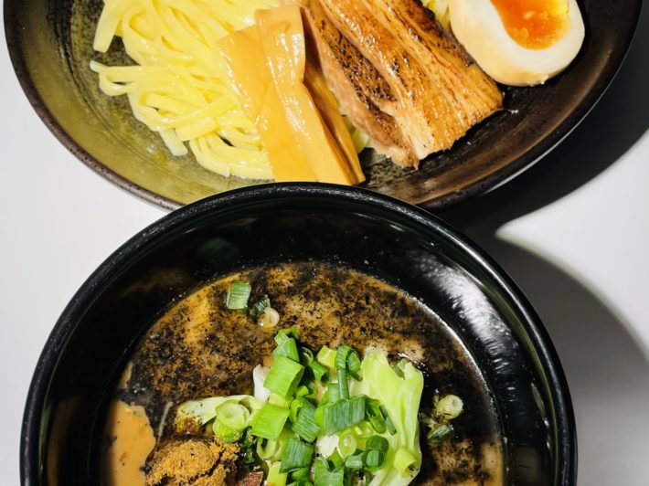 黒虎つけ麺（黒マー油豚骨醤油つけ麺）